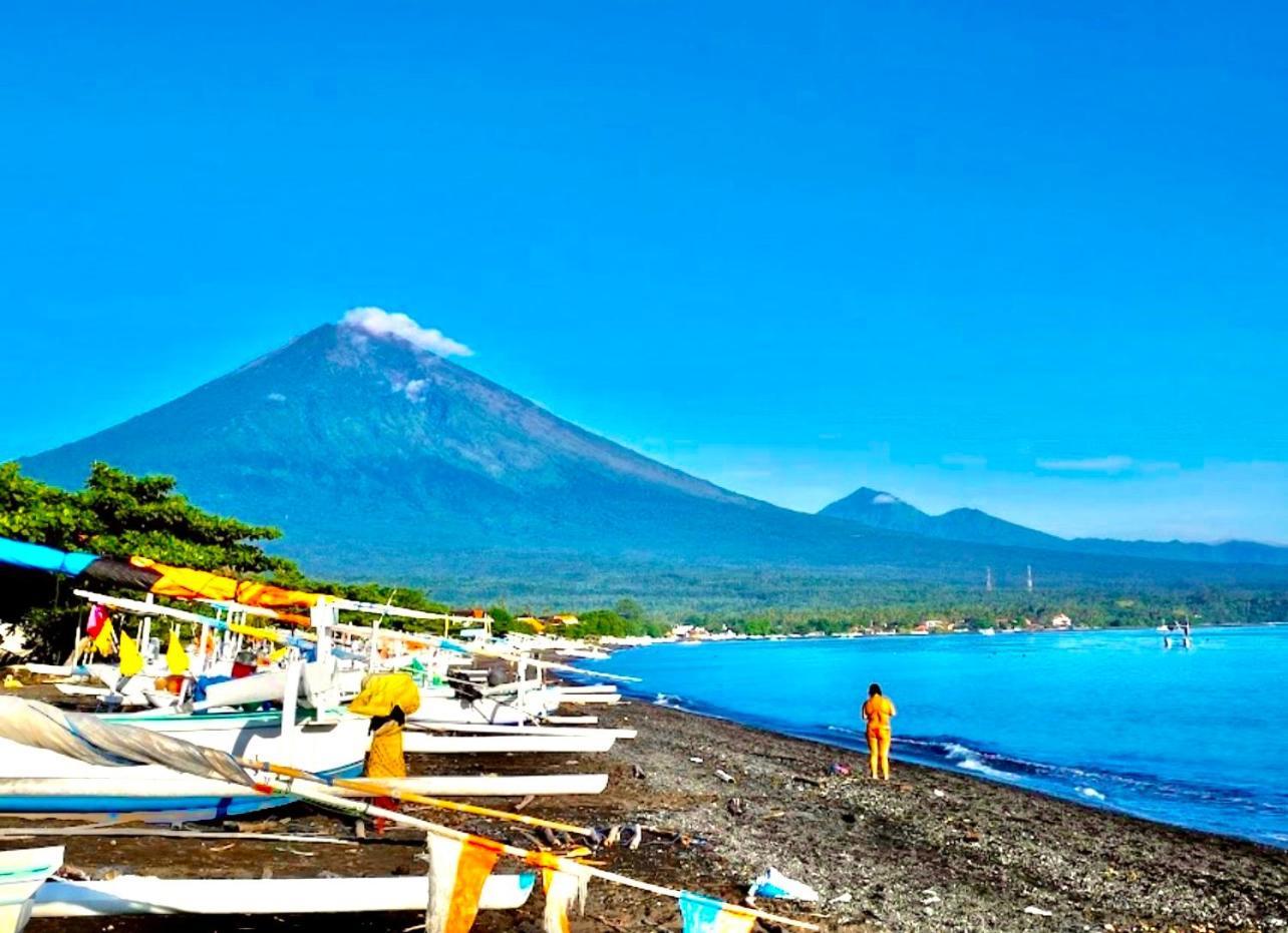 Valomia Beachfront Amed  Bagian luar foto
