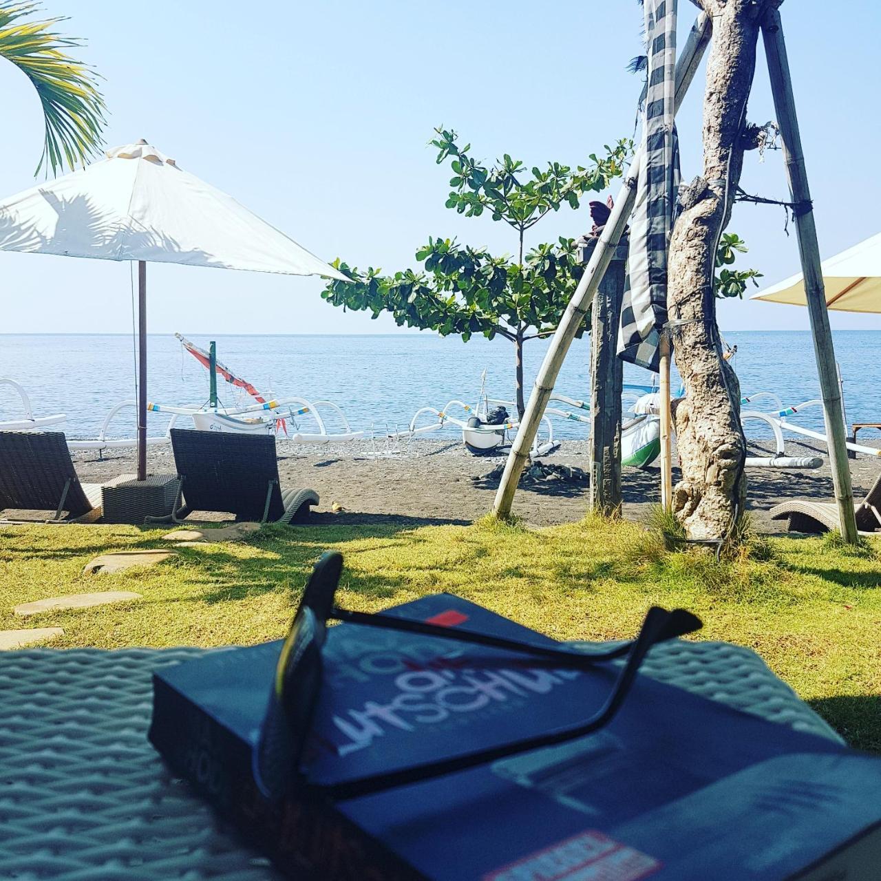 Valomia Beachfront Amed  Bagian luar foto